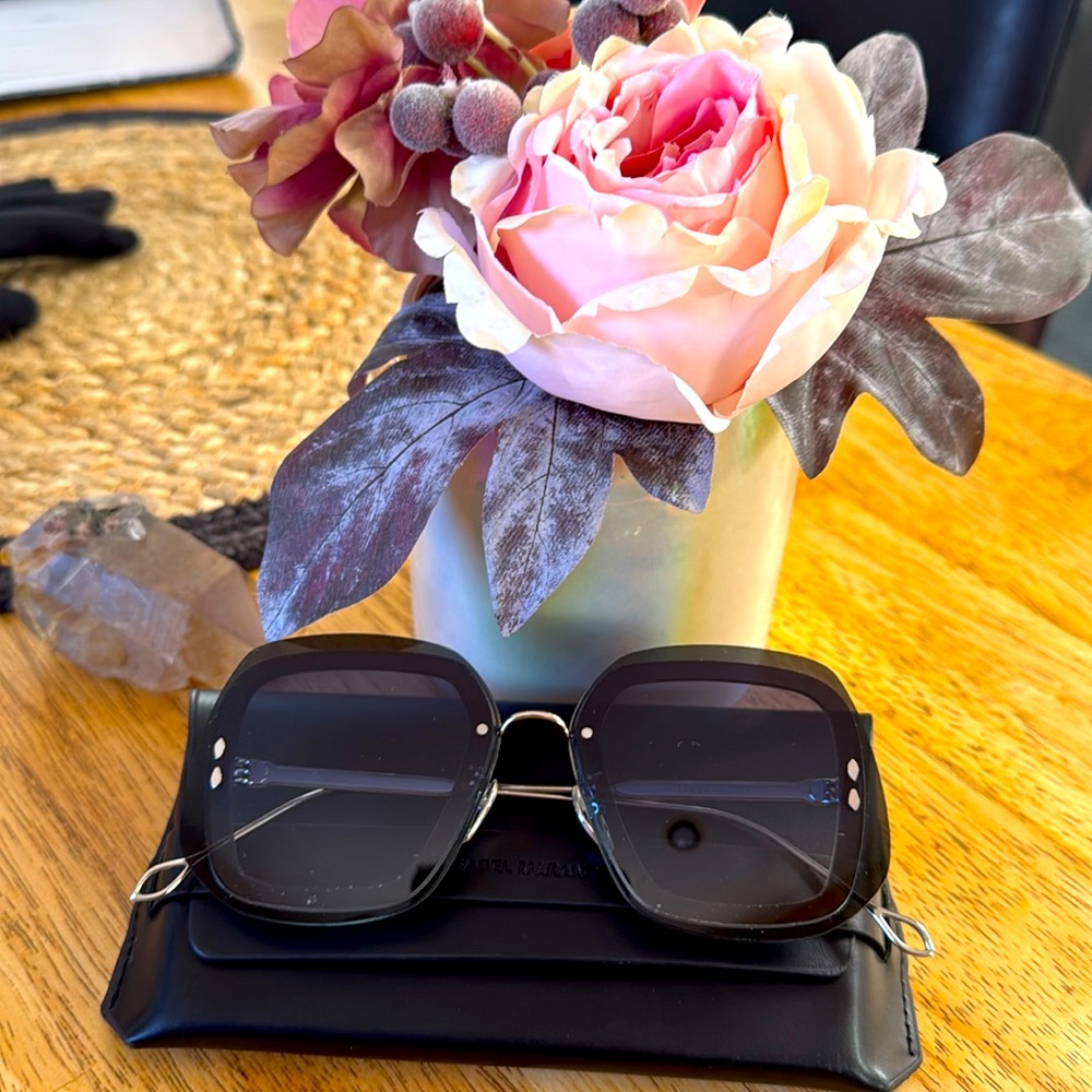 Isabel Marant Square Sunglasses 55mm. Black /silver